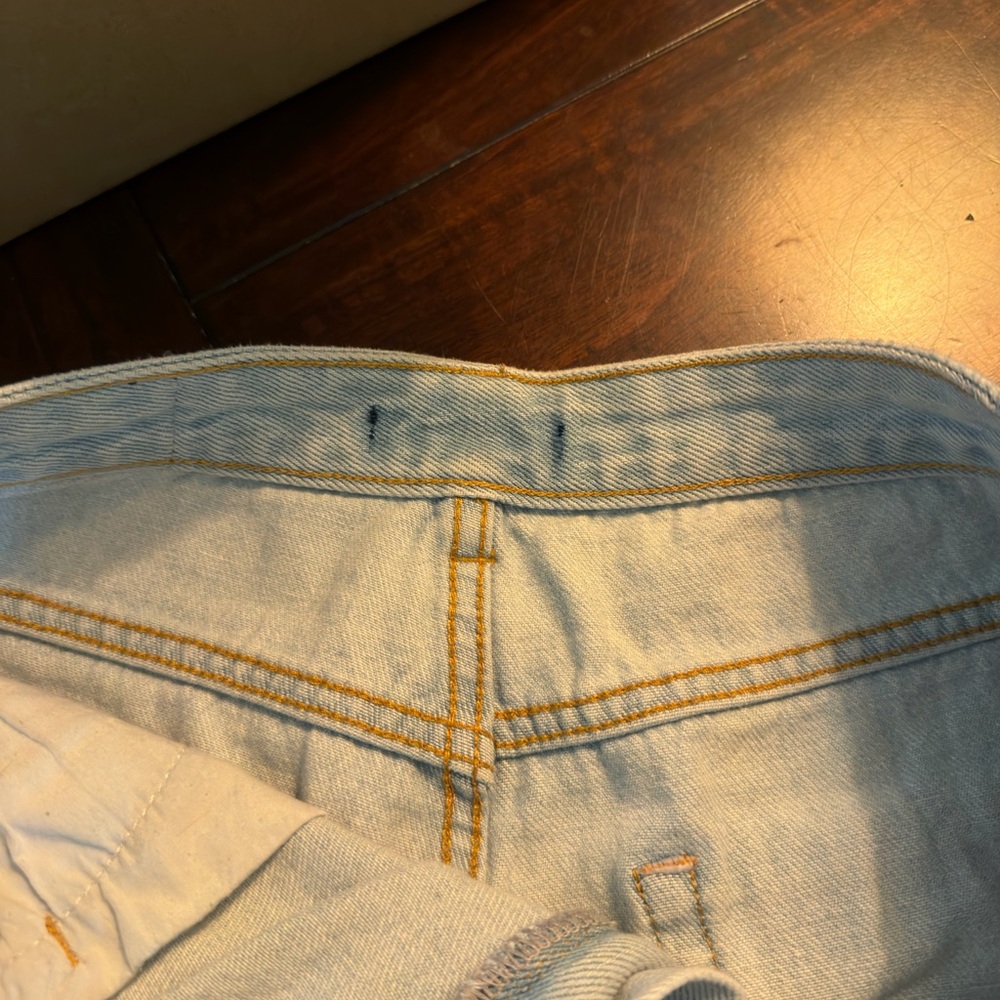 Glassons Baggy Denim Shorts - Picture 4 of 4